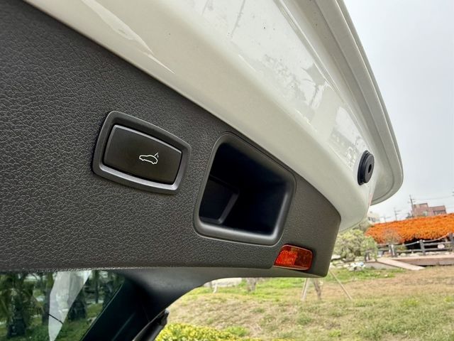 PORSCHE保時捷 MACAN  第13張相片