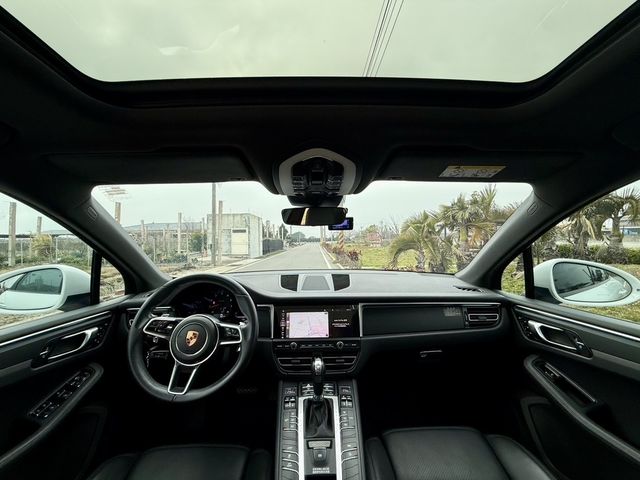 PORSCHE保時捷 MACAN  第15張相片