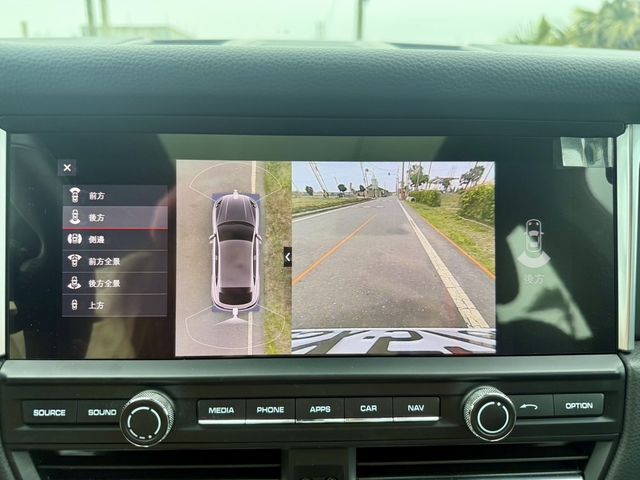 PORSCHE保時捷 MACAN  第21張相片