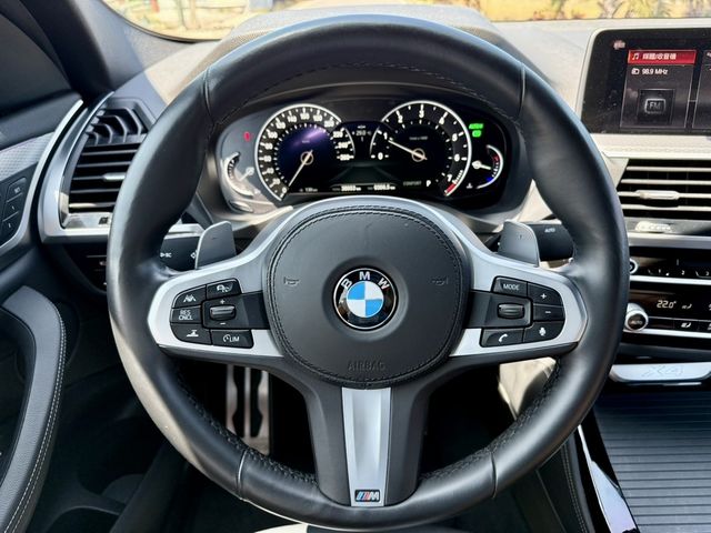 BMW寶馬 X4 XDRIVE30I  第9張相片