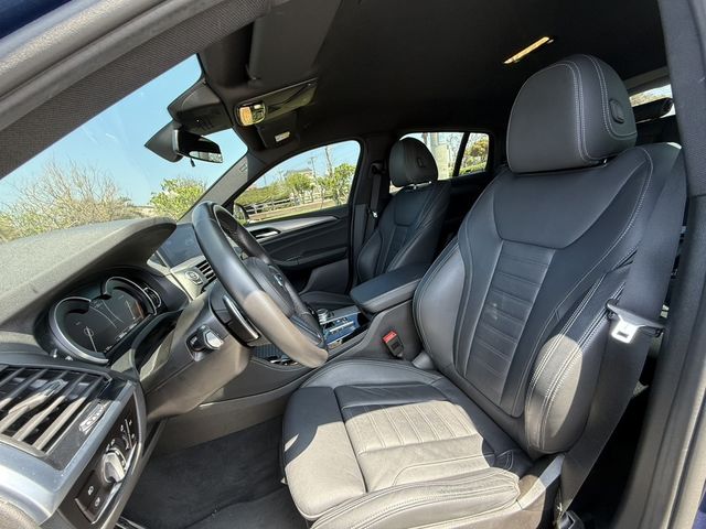 BMW寶馬 X4 XDRIVE30I  第14張相片