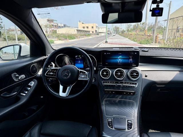 M-BENZ賓士 GLC200  第8張相片