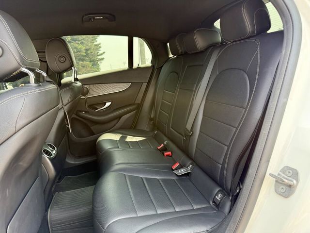 M-BENZ賓士 GLC200  第15張相片