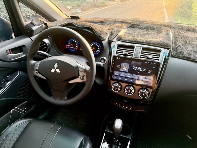 MITSUBISHI三菱 COLT PLUS  第9張相片
