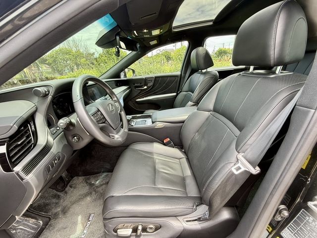 LEXUS凌志 LS350  第13張相片