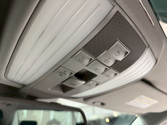 M-BENZ賓士 E250  第6張相片