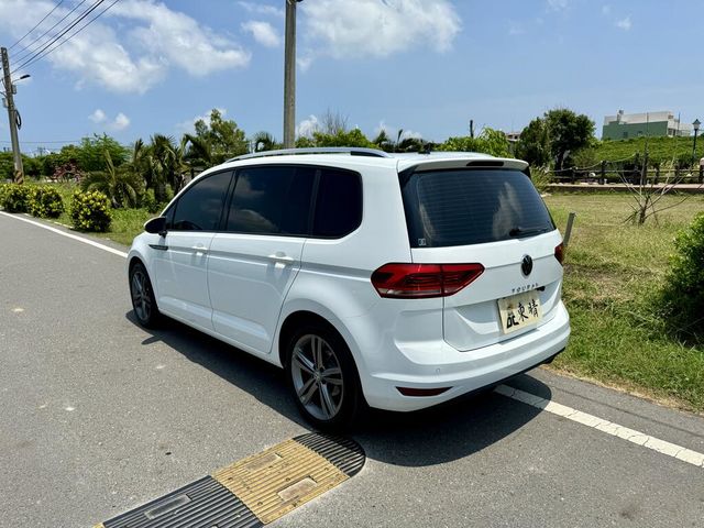 VOLKSWAGEN福斯 TOURAN  第3張相片