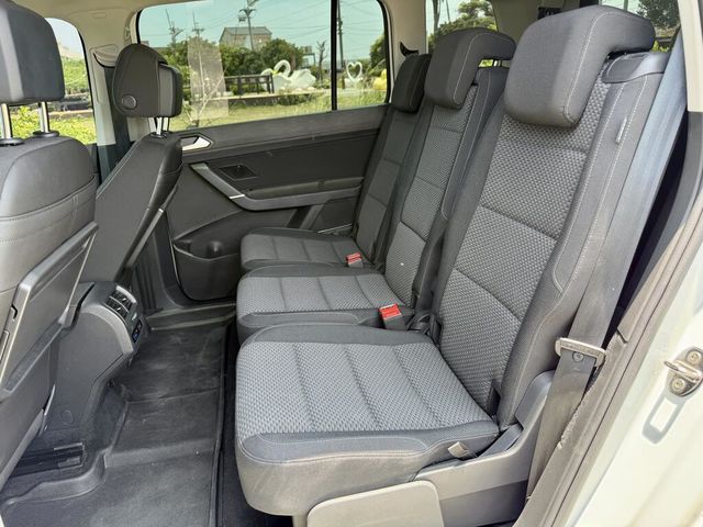 VOLKSWAGEN福斯 TOURAN  第13張相片