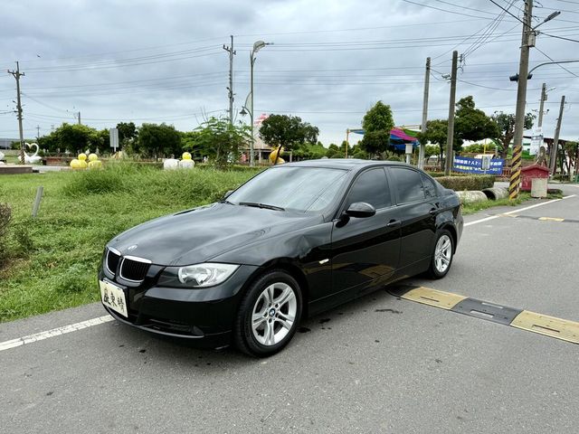 BMW寶馬 320I SEDAN ZA  第1張相片