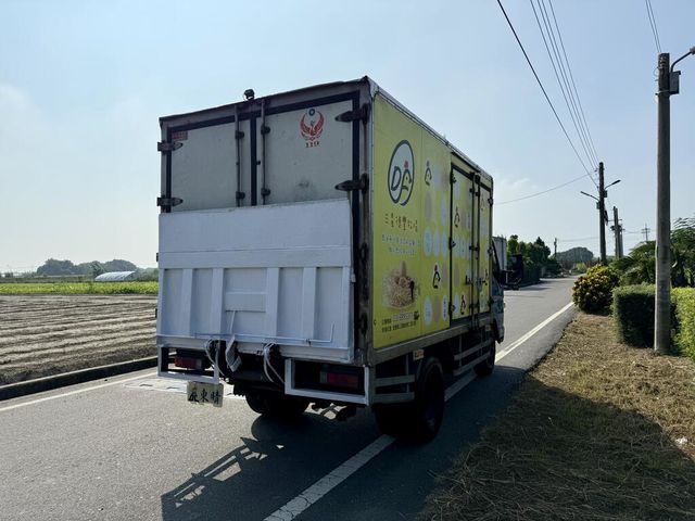 MITSUBISHI三菱 CANTER  第6張相片