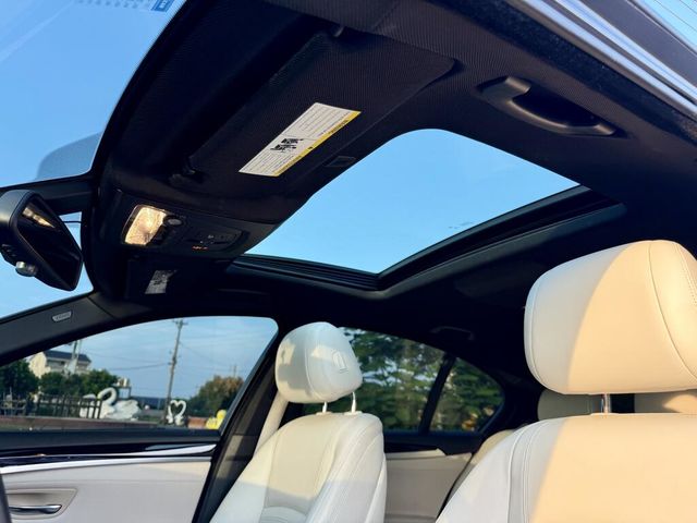 BMW寶馬 528I  第13張相片