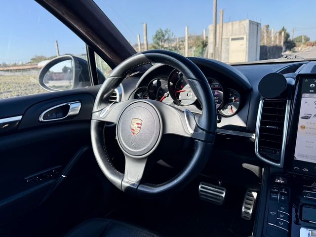 PORSCHE保時捷 CAYENNE  第9張相片