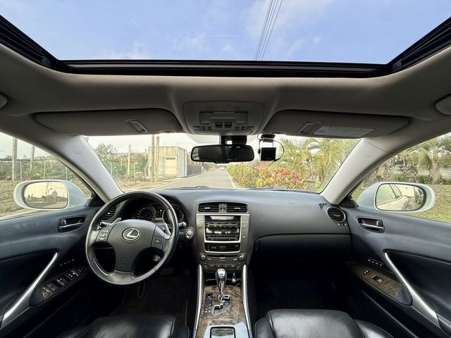 LEXUS凌志 IS250  第8張相片