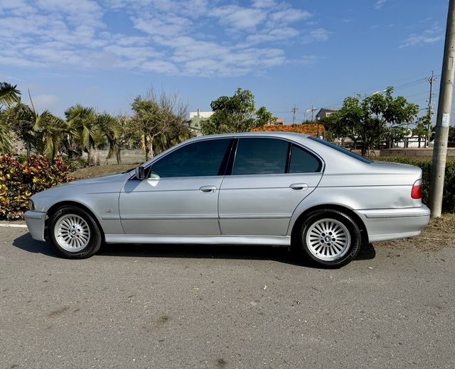 BMW寶馬 525  第2張相片