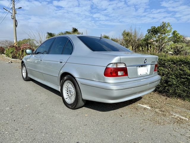 BMW寶馬 525  第3張相片