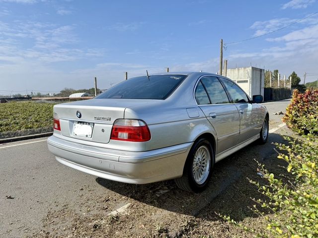 BMW寶馬 525  第5張相片