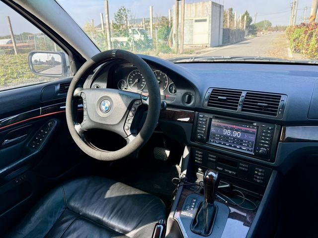 BMW寶馬 525  第7張相片
