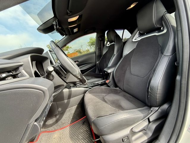 TOYOTA豐田 AURIS  第16張相片