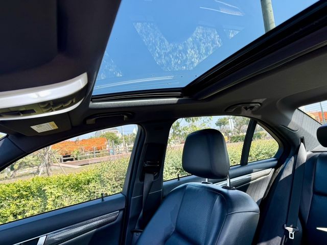 M-BENZ賓士 C250  第14張相片