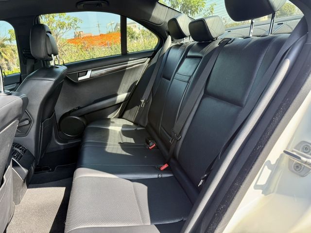 M-BENZ賓士 C250  第15張相片