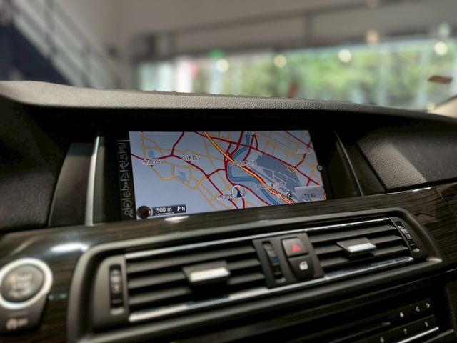 BMW寶馬 535I  第8張相片