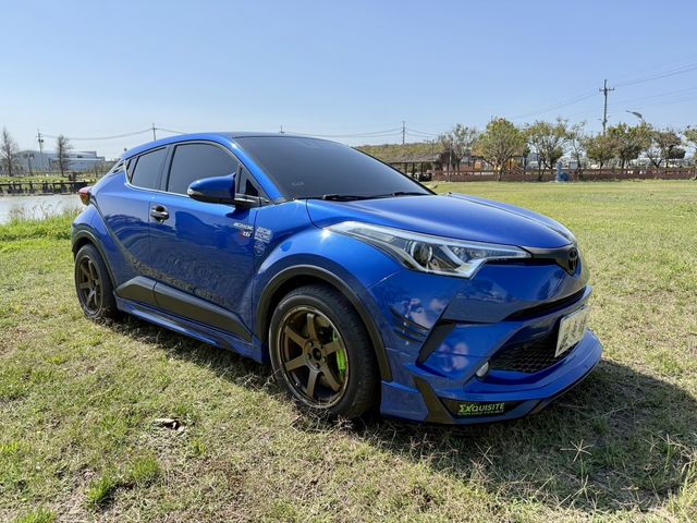 TOYOTA豐田 C-HR  第4張相片