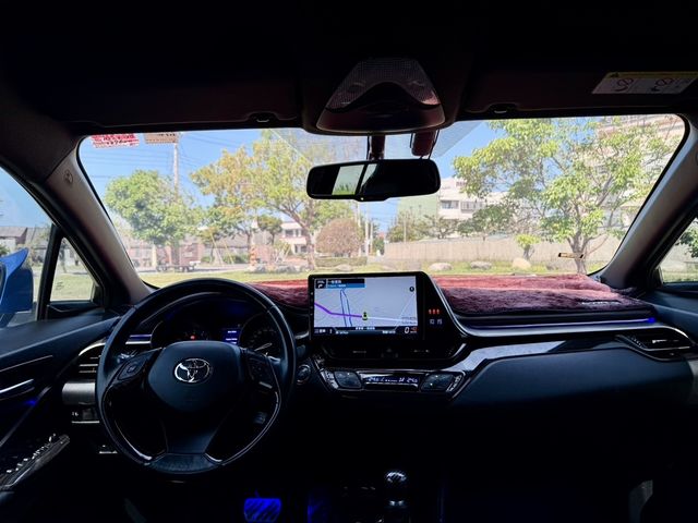 TOYOTA豐田 C-HR  第9張相片