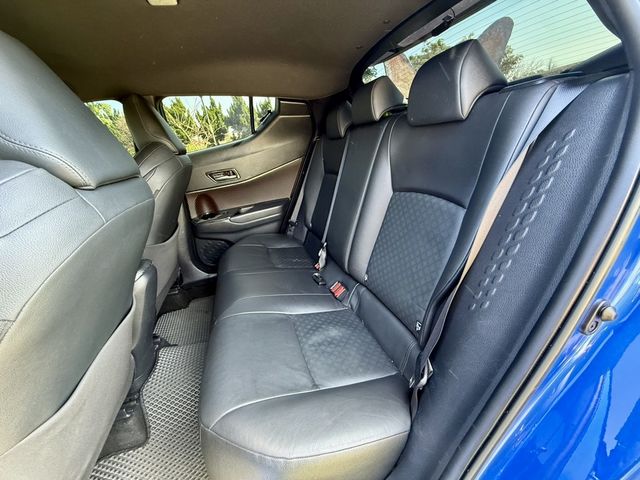 TOYOTA豐田 C-HR  第14張相片