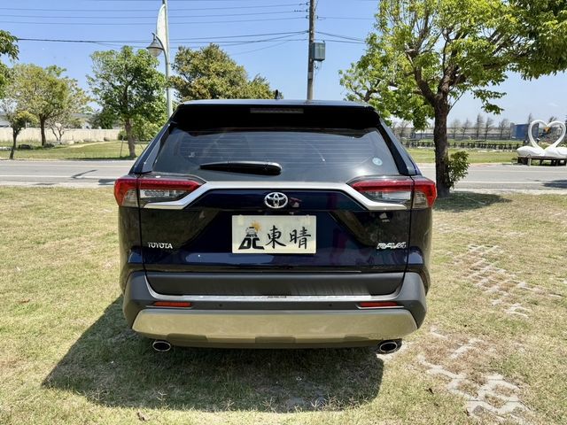 TOYOTA豐田 RAV4  第6張相片