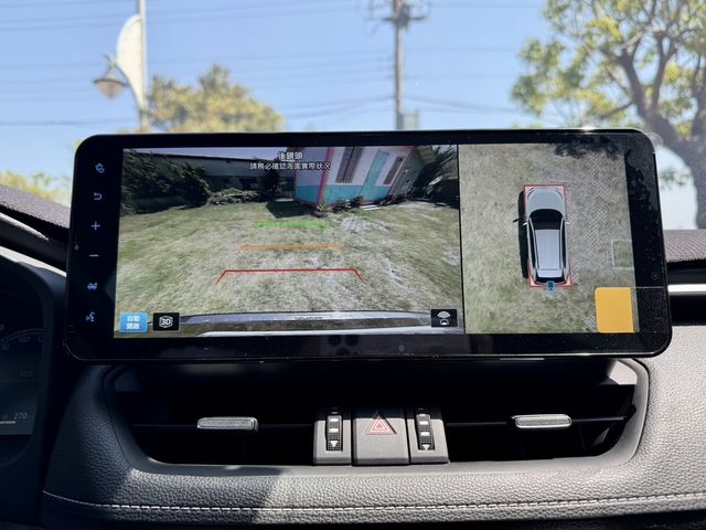 TOYOTA豐田 RAV4  第10張相片