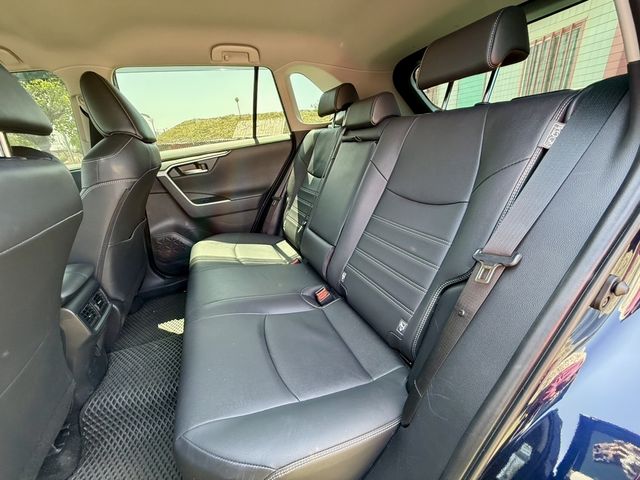 TOYOTA豐田 RAV4  第16張相片