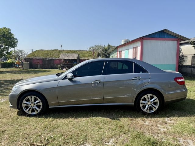 M-BENZ賓士 E250  第2張相片