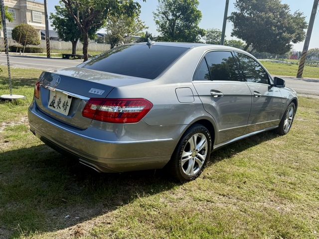 M-BENZ賓士 E250  第5張相片