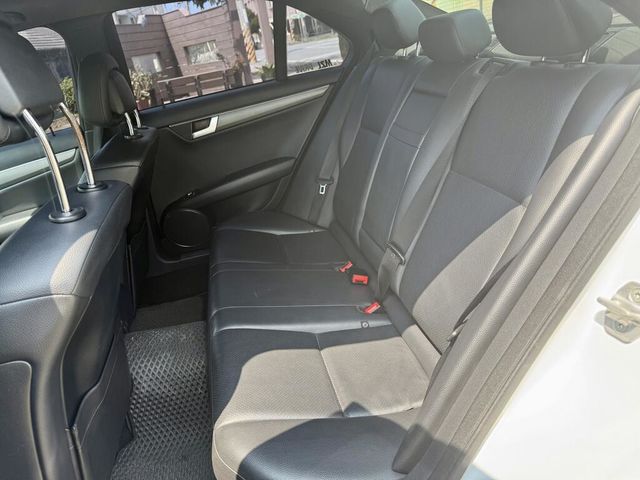 M-BENZ賓士 C250  第13張相片
