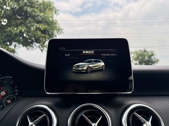 M-BENZ賓士 A180  第11張相片