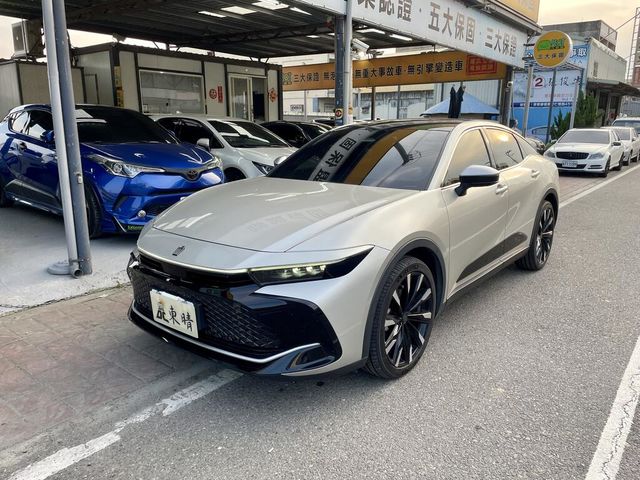 TOYOTA豐田 CROWN  第1張相片