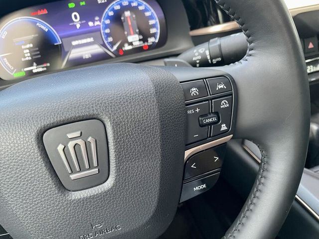 TOYOTA豐田 CROWN  第9張相片