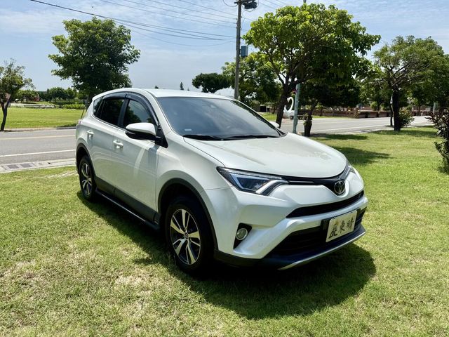 TOYOTA豐田 RAV4  第4張相片