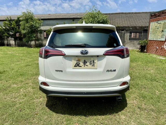TOYOTA豐田 RAV4  第5張相片