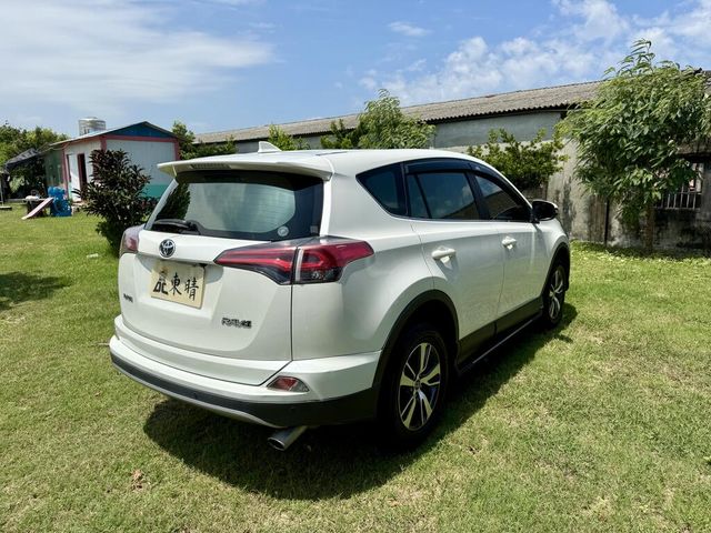 TOYOTA豐田 RAV4  第6張相片