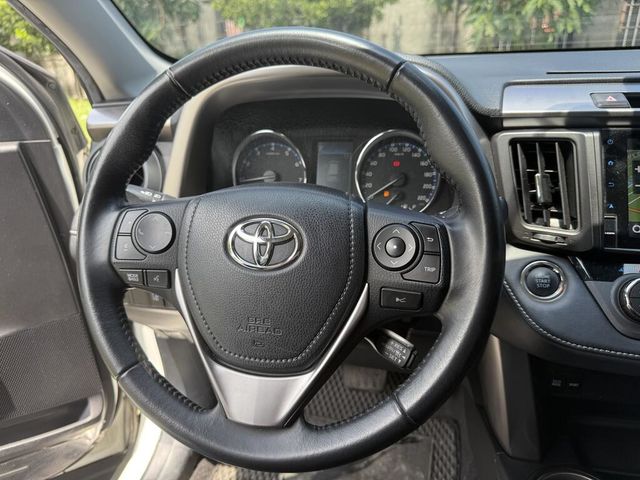 TOYOTA豐田 RAV4  第10張相片