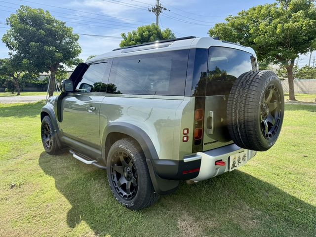 LAND ROVER路華 DEFENDER  第3張相片