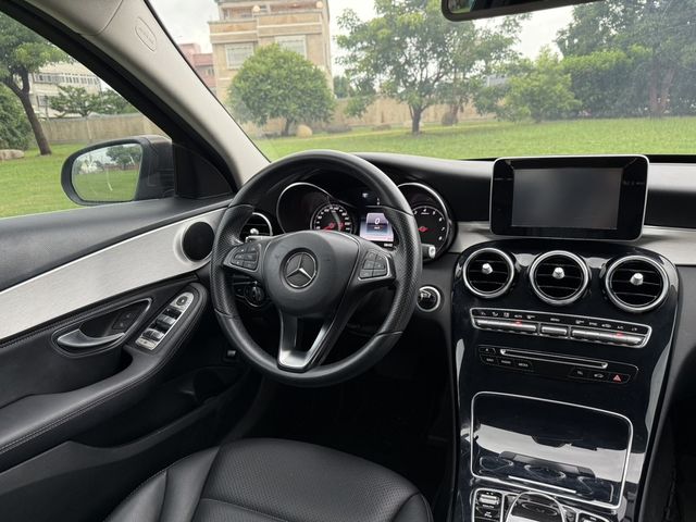 M-BENZ賓士 C180  第8張相片