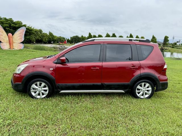 NISSAN日產 LIVINA  第2張相片