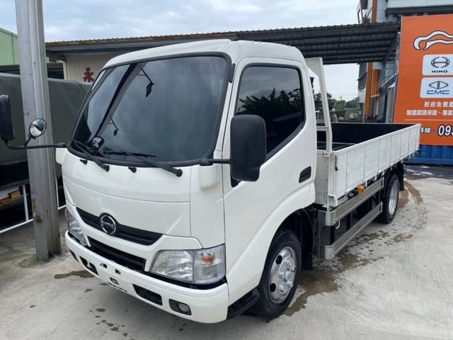 Hino 300  第5張相片