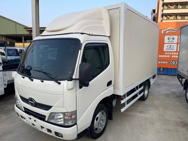 Hino 300  第3張相片