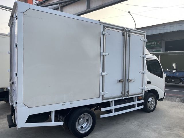 Hino 300  第7張相片