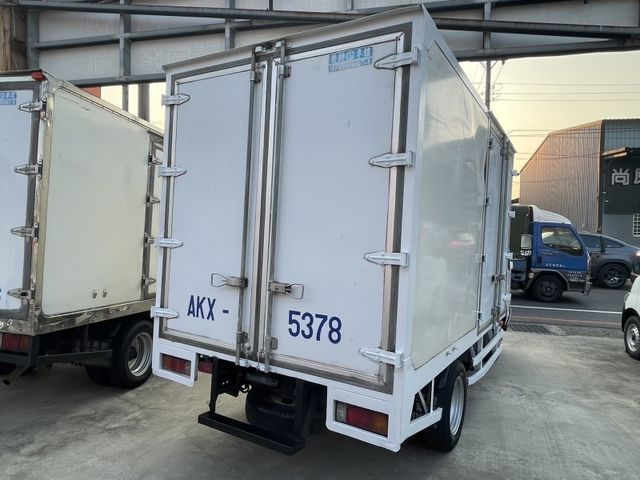 Hino 300  第8張相片