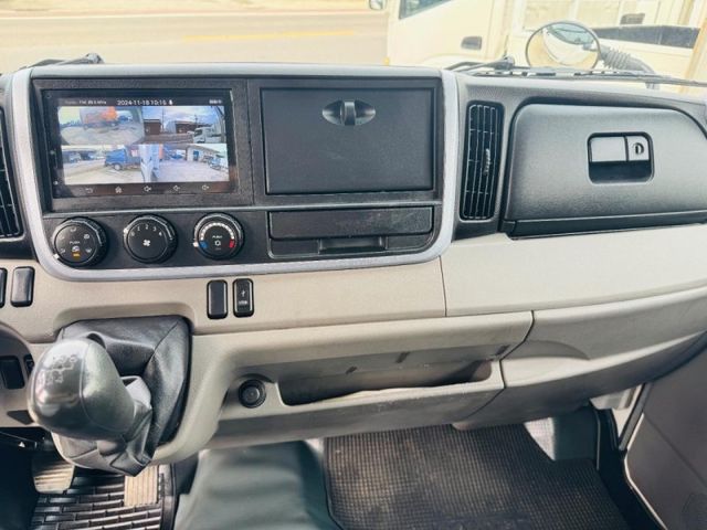 Mitsubishi Canter  第1張相片
