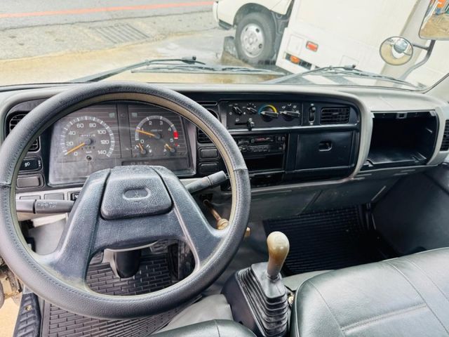 Mitsubishi Canter  第8張相片